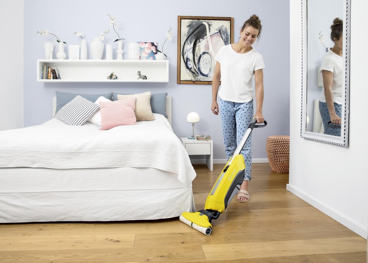 Беспроводная электрошвабра Karcher FC 5 Cordless купить в Минске