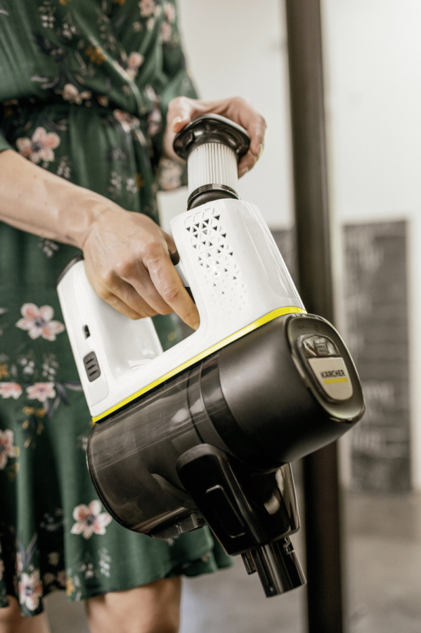 Karcher VC 6 Cordless Premium ourFamily вертикальный пылесос Керхер ...