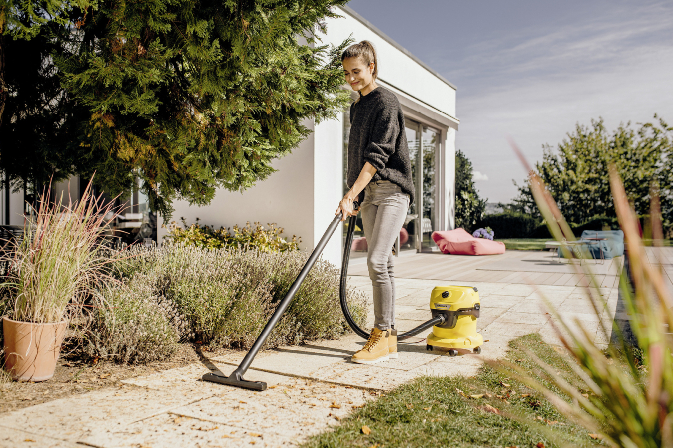 Хозяйственный пылесос Karcher WD 3 V-17/4/20 (Керхер ВД 3)  в Минске